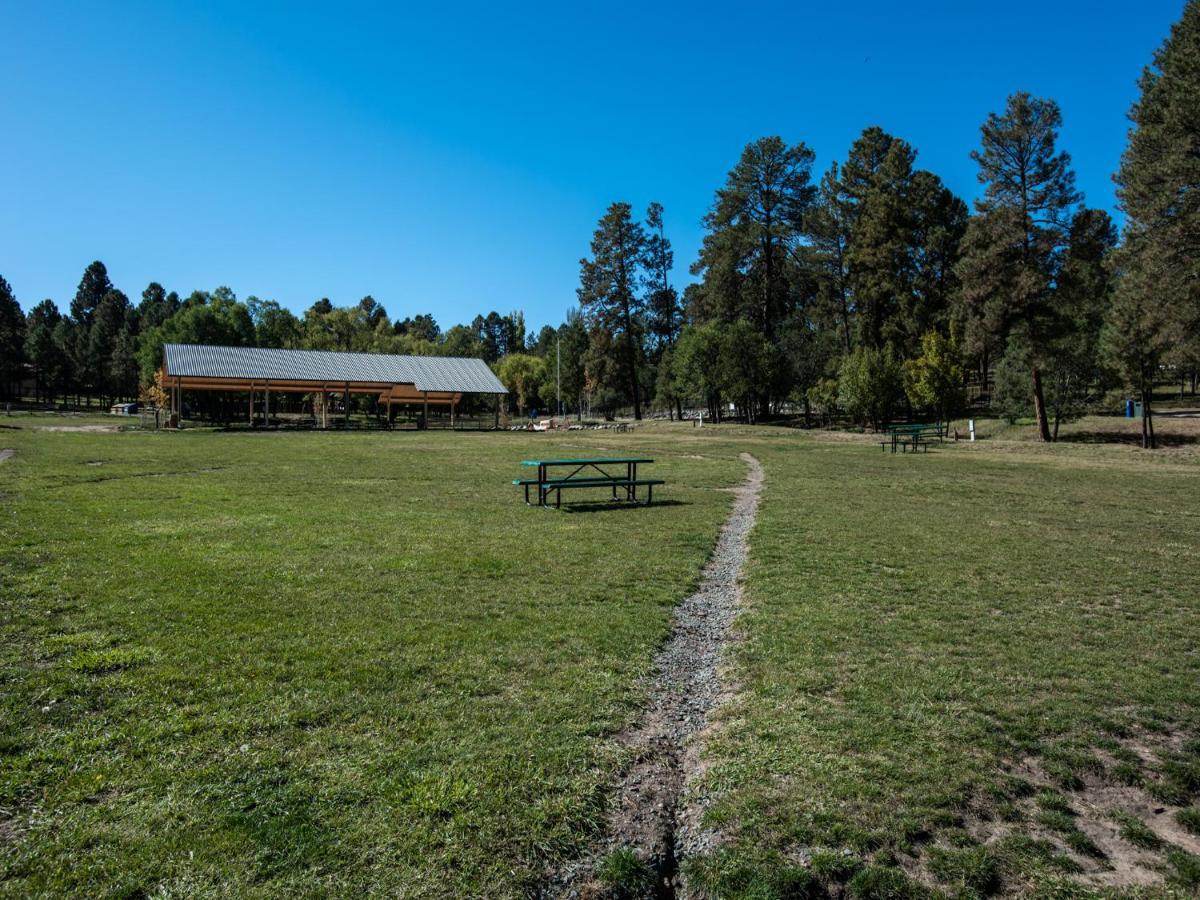 Apache Village Cabinette 13, Queen Bed, Midtown, Sleeps 2 Ruidoso Esterno foto