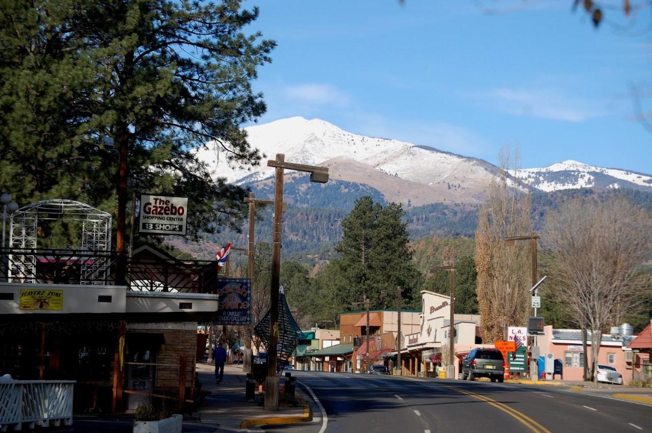Apache Village Cabinette 13, Queen Bed, Midtown, Sleeps 2 Ruidoso Esterno foto